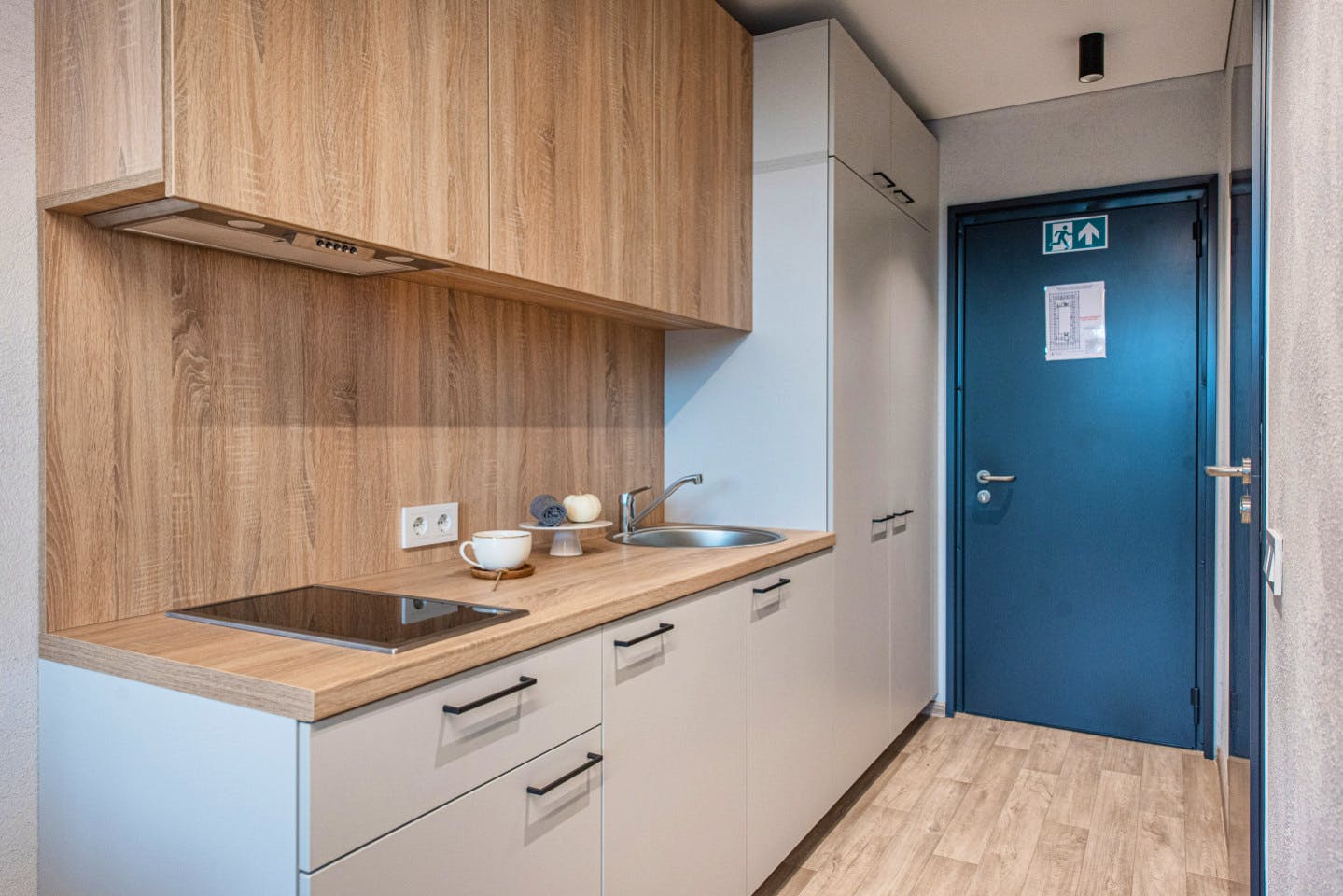 Private Single Comfort Studio - Stunning Stylish Complex w/ Gym + Coworking near grocery store Apartment - Gallery - 3