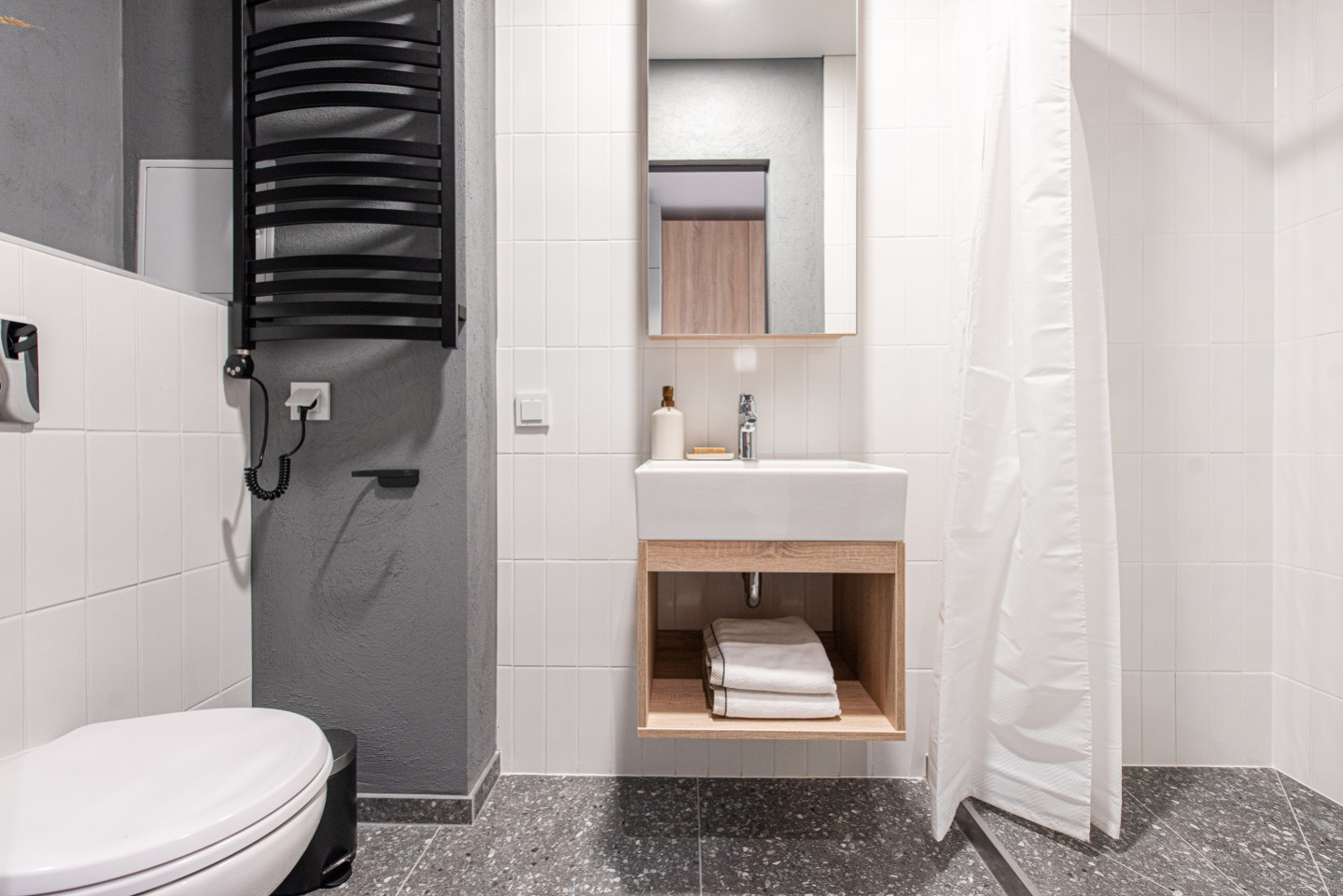 Private Twin Studio - Stunning Stylish Complex w/ Gym + Coworking near grocery store Apartment - Gallery - 18