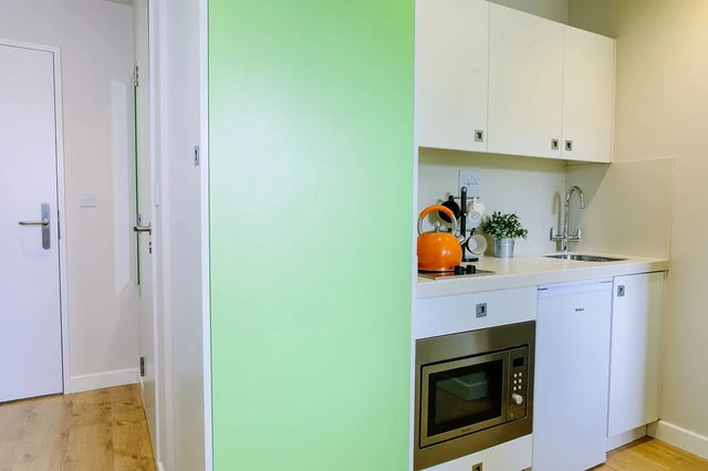 Small High Double Studio - 2