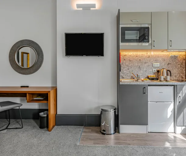 Deluxe Studio Apartment - The Ainscow - Gallery - 4