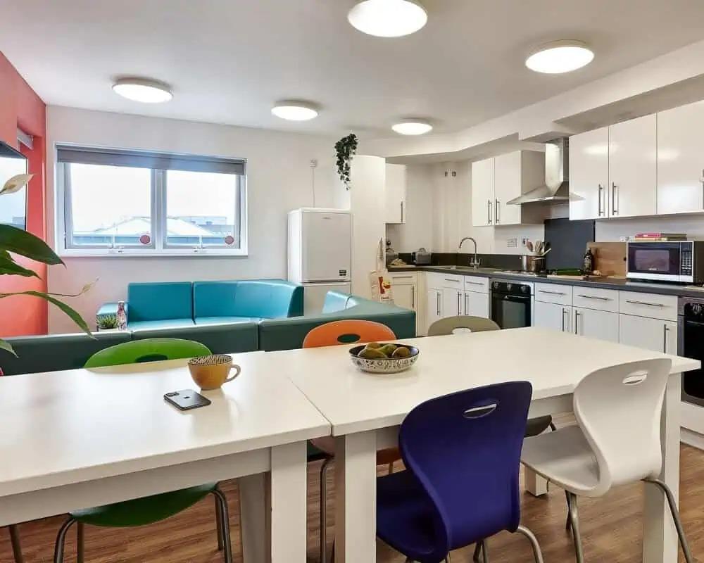 Standard En-Suite - Frobisher House - Gallery - 6