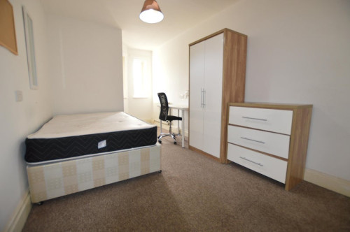 Hyde Park - Gallery - 14