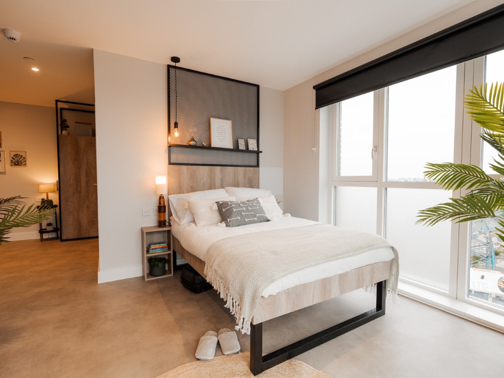 Superior En-Suite - South Bermondsey - Gallery - 1