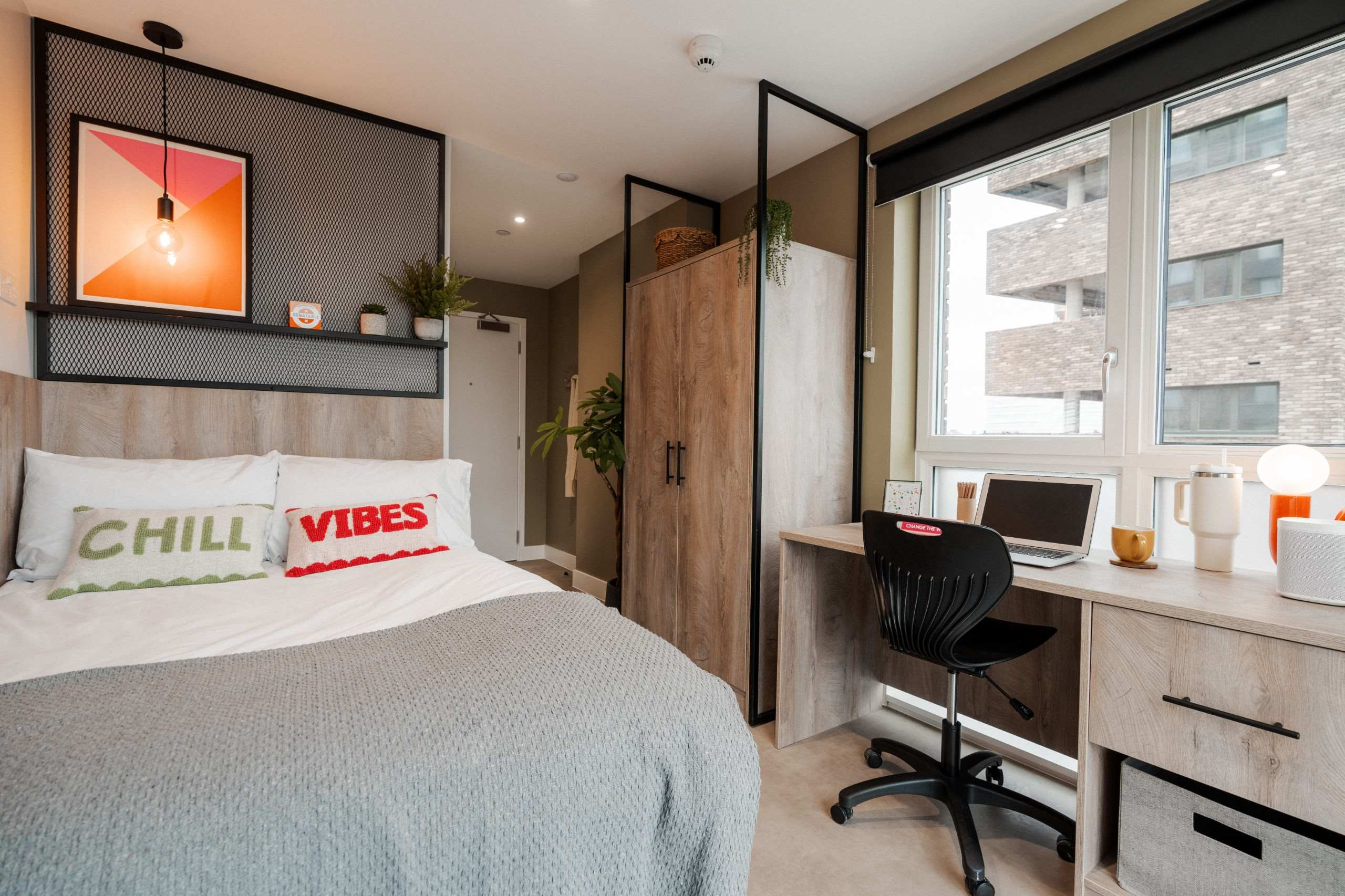 Deluxe En-Suite - 1