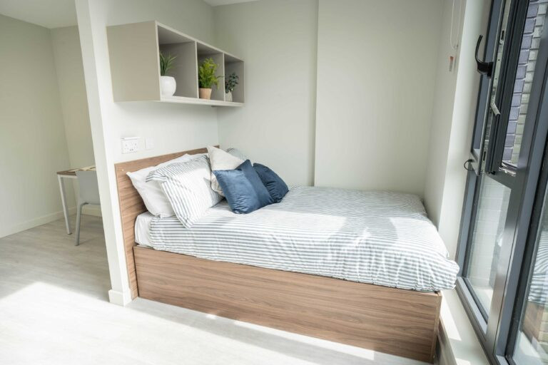 En Suite Cluster Premium Accessible - The Toybox - Gallery - 1