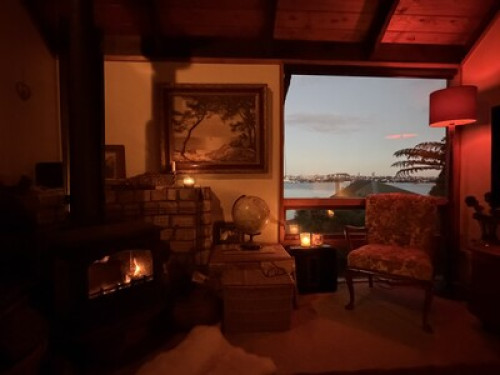 Rustic Chelsea Bay - Gallery - 12
