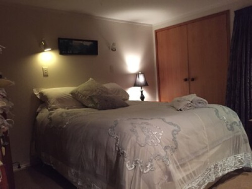 Rustic Chelsea Bay - Gallery - 22