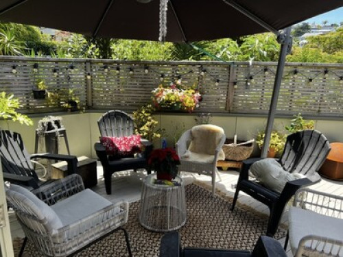 Rustic Chelsea Bay