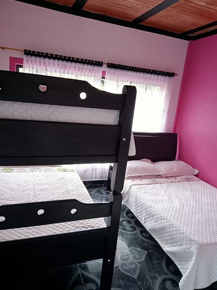  Bed In A 4-Bed Mixed Gender Room  -  Cozy House w/pool  - Gallery -  20
