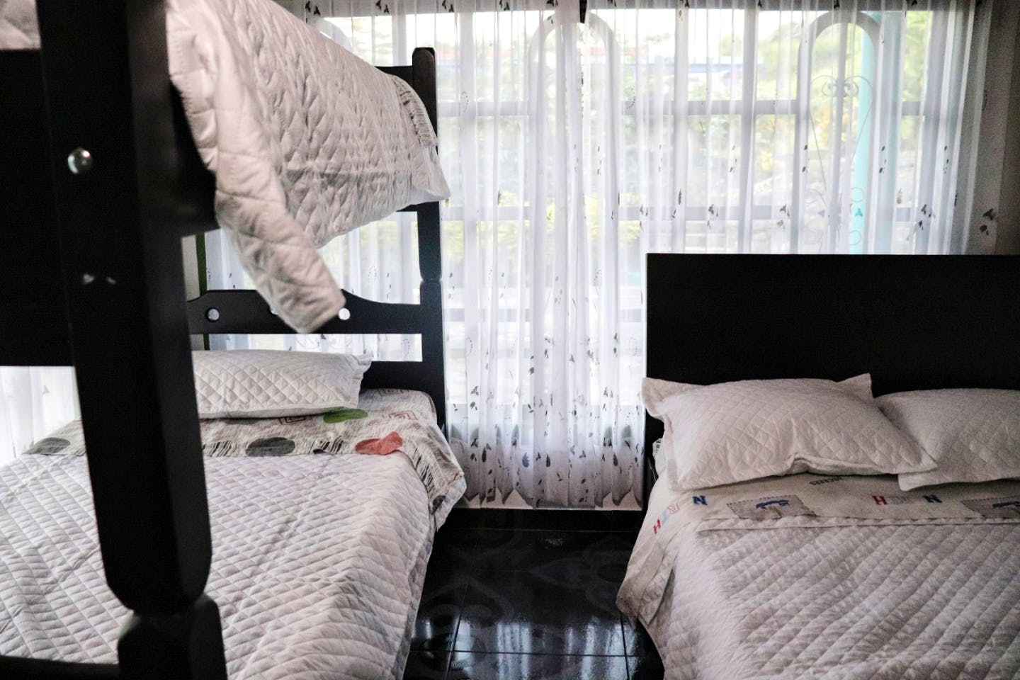  Bed In A 4-Bed Mixed Gender Room  -  Cozy House w/pool  - Gallery -  1
