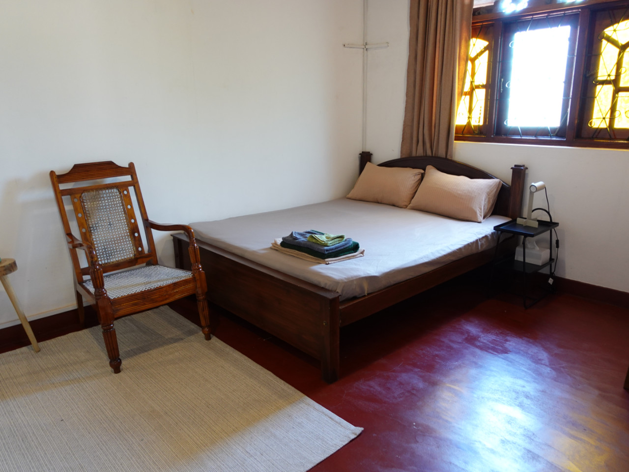 Private Double Room With Shared Bathroom In Hallway - 25