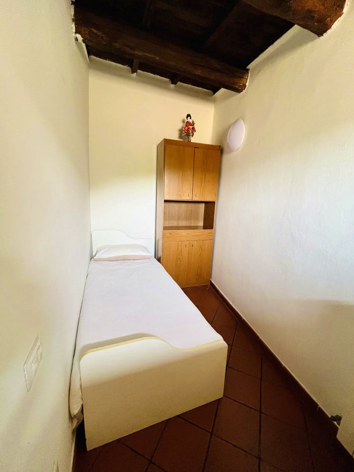  Private Single  -  Medieval Village Coliving in Umbria’s Verdant Hills  - Gallery -  1