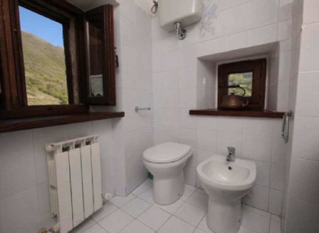  Private Single  -  Medieval Village Coliving in Umbria’s Verdant Hills  - Gallery -  22