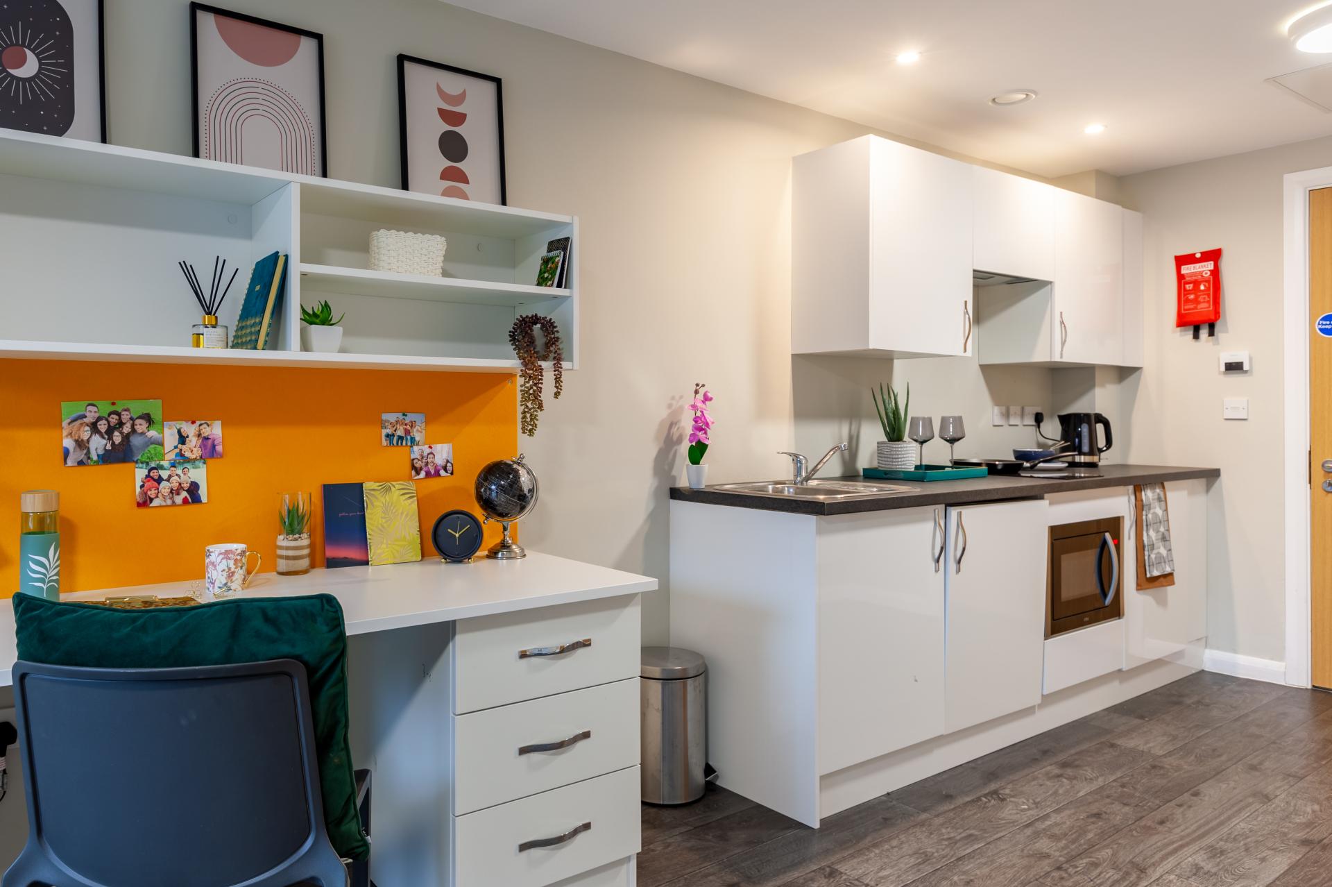  Premier Studio  -  One Islington Plaza  - Gallery -  19