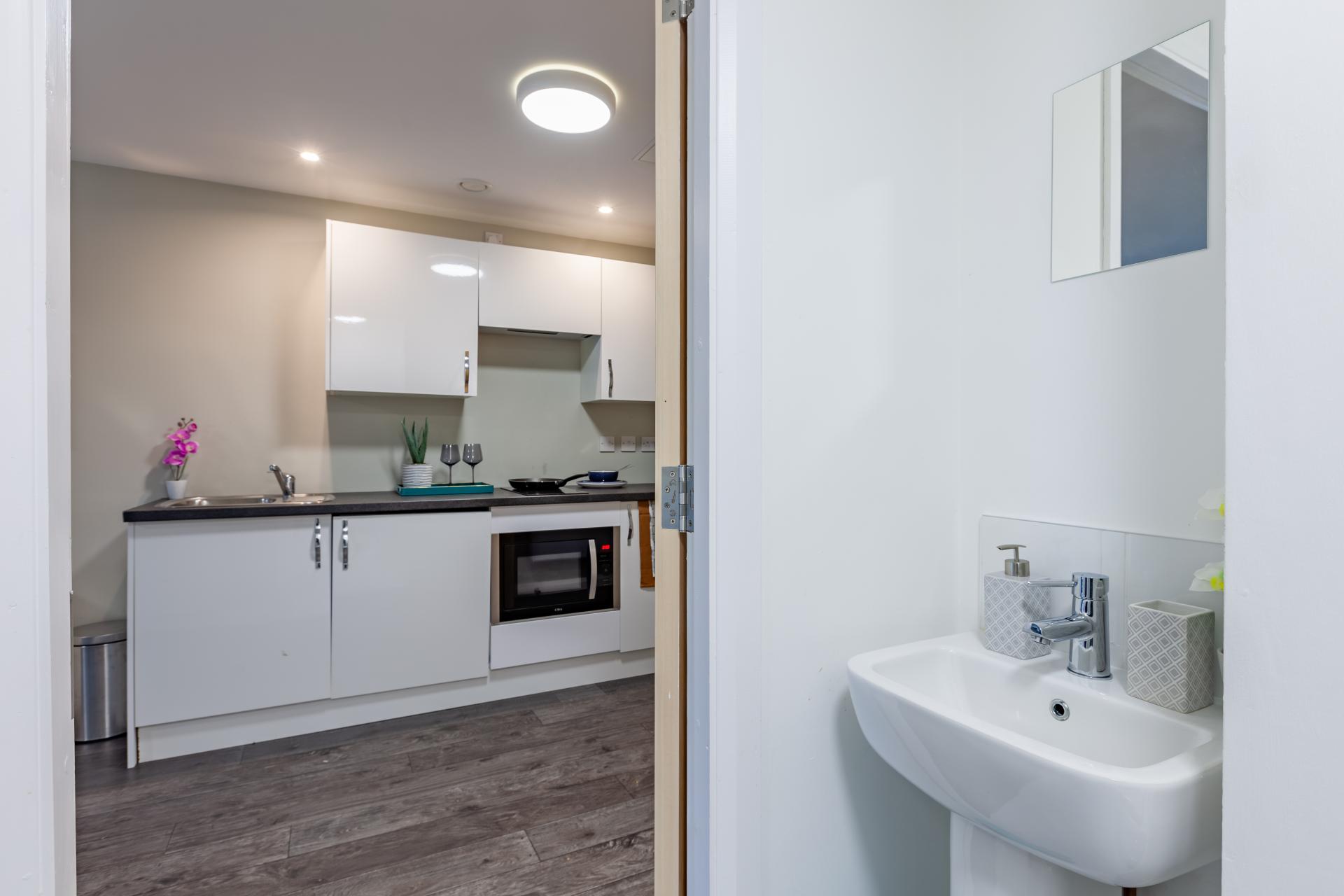  Premier Studio  -  One Islington Plaza  - Gallery -  36