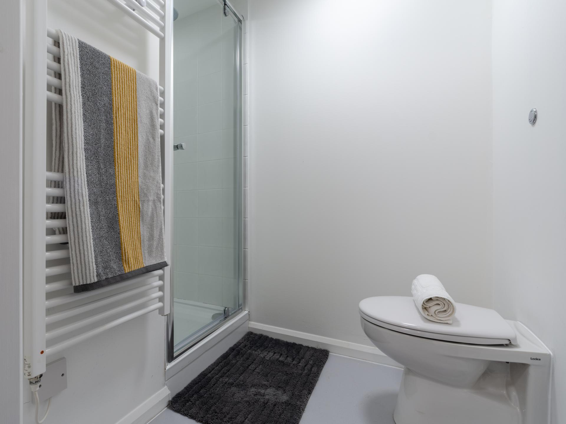  Deluxe Studio - High Floor  -  One Islington Plaza  - Gallery -  30