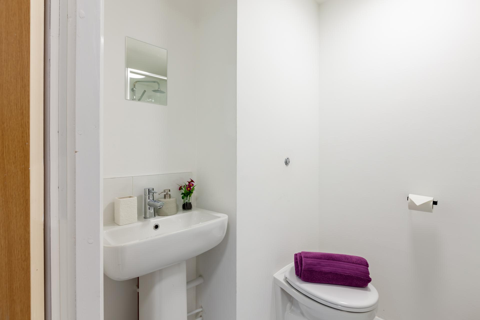  Premier Studio - HIGH FLOOR  -  One Islington Plaza  - Gallery -  24