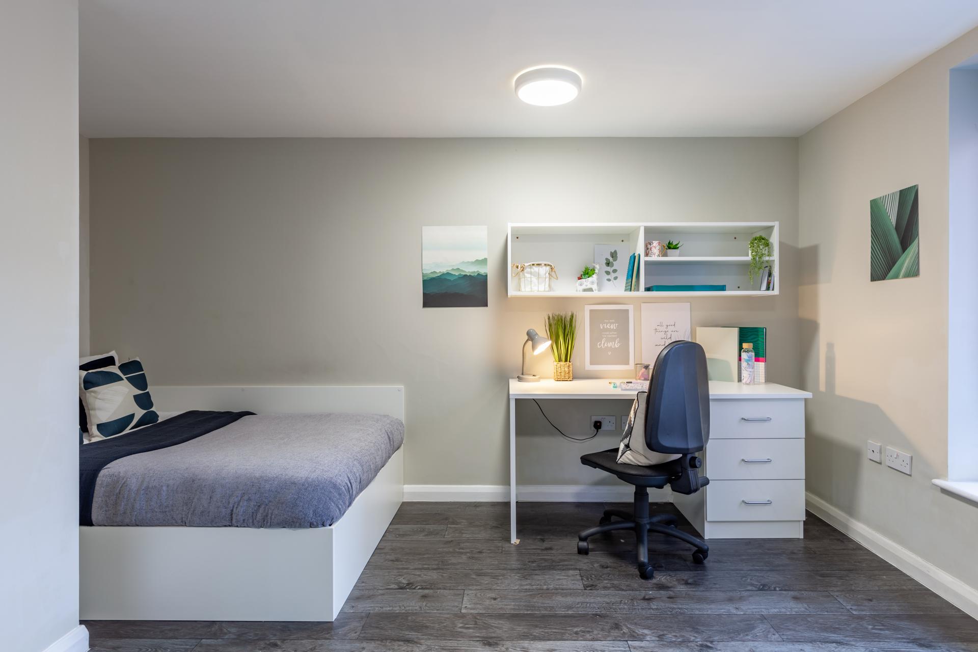  Premier Studio - HIGH FLOOR  -  One Islington Plaza  - Gallery -  15