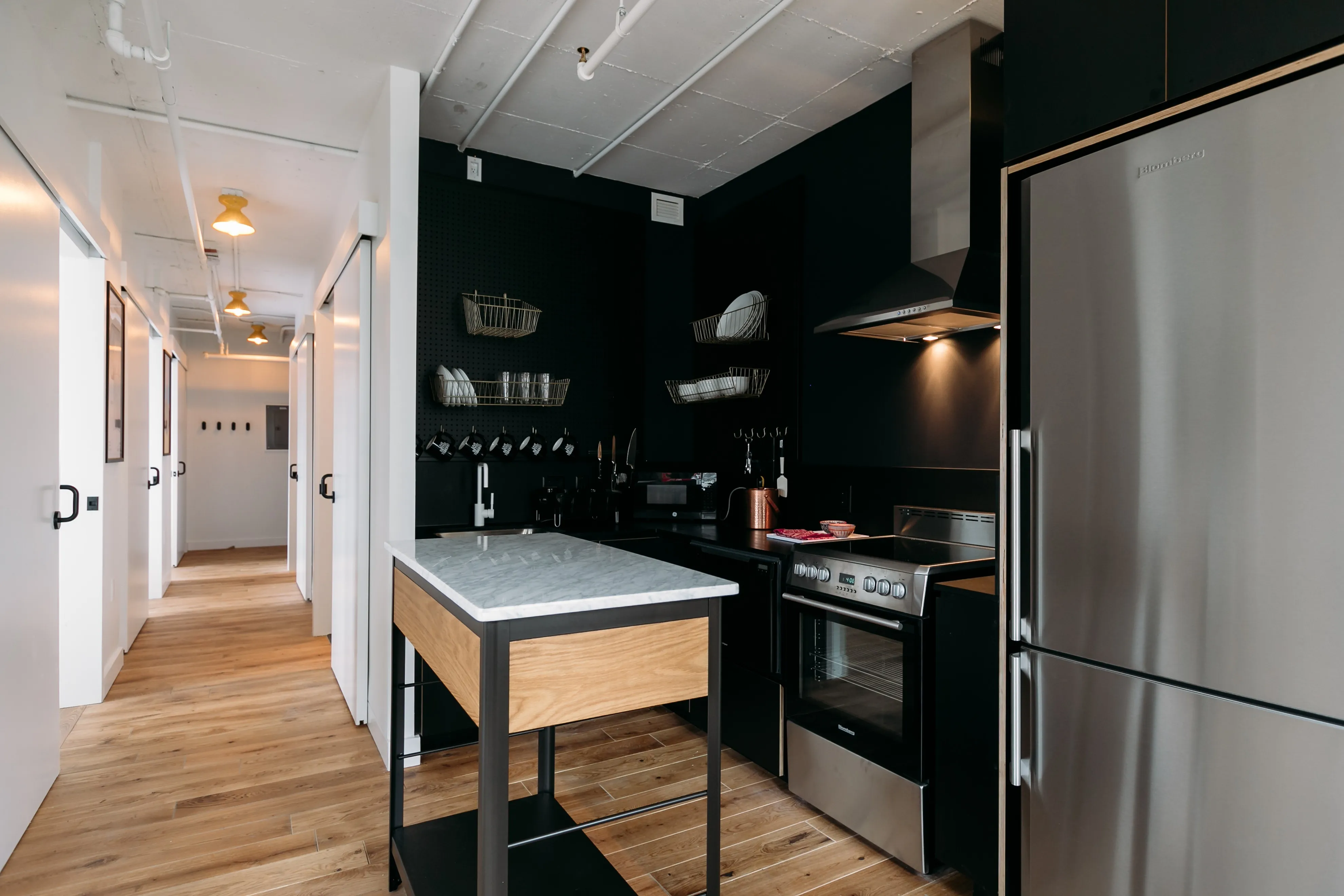 3 Bed / 2 Bath - 2221 S Clark - Gallery - 10