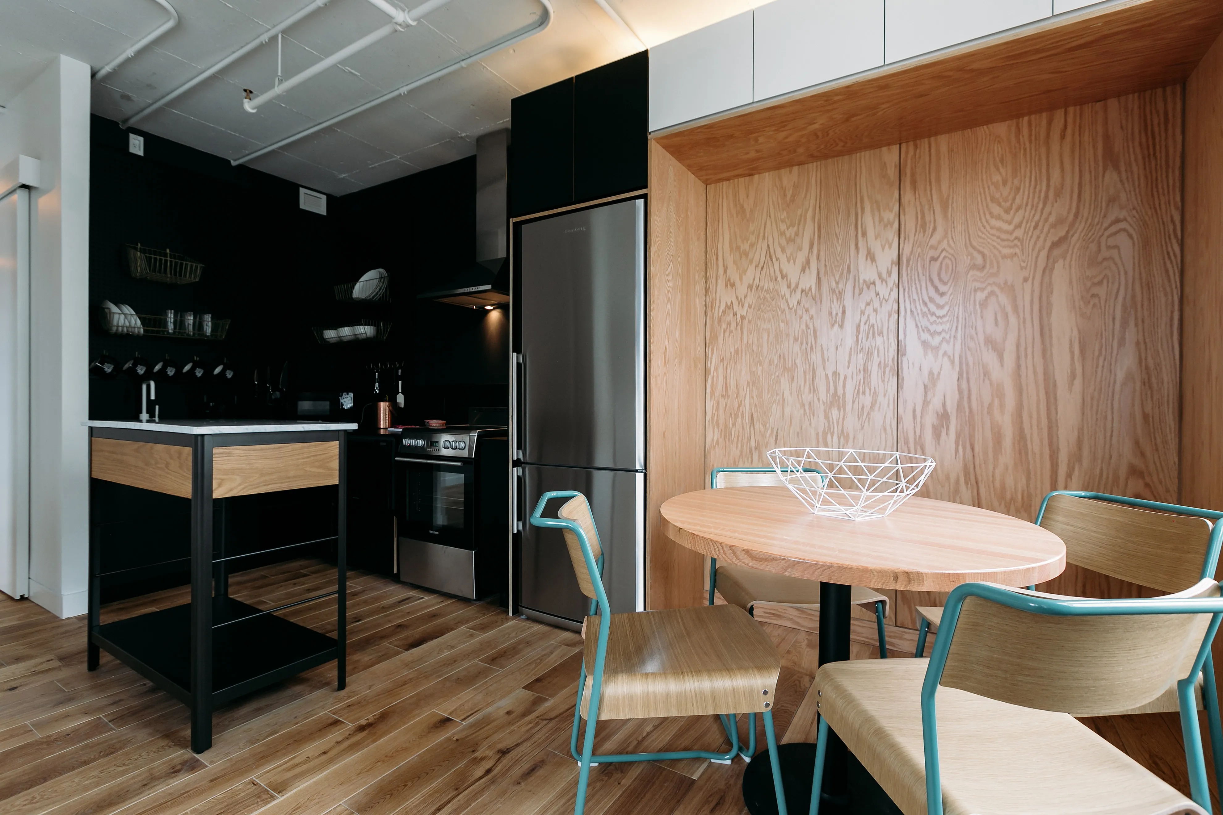 3 Bed / 2 Bath - 2221 S Clark - Gallery - 5
