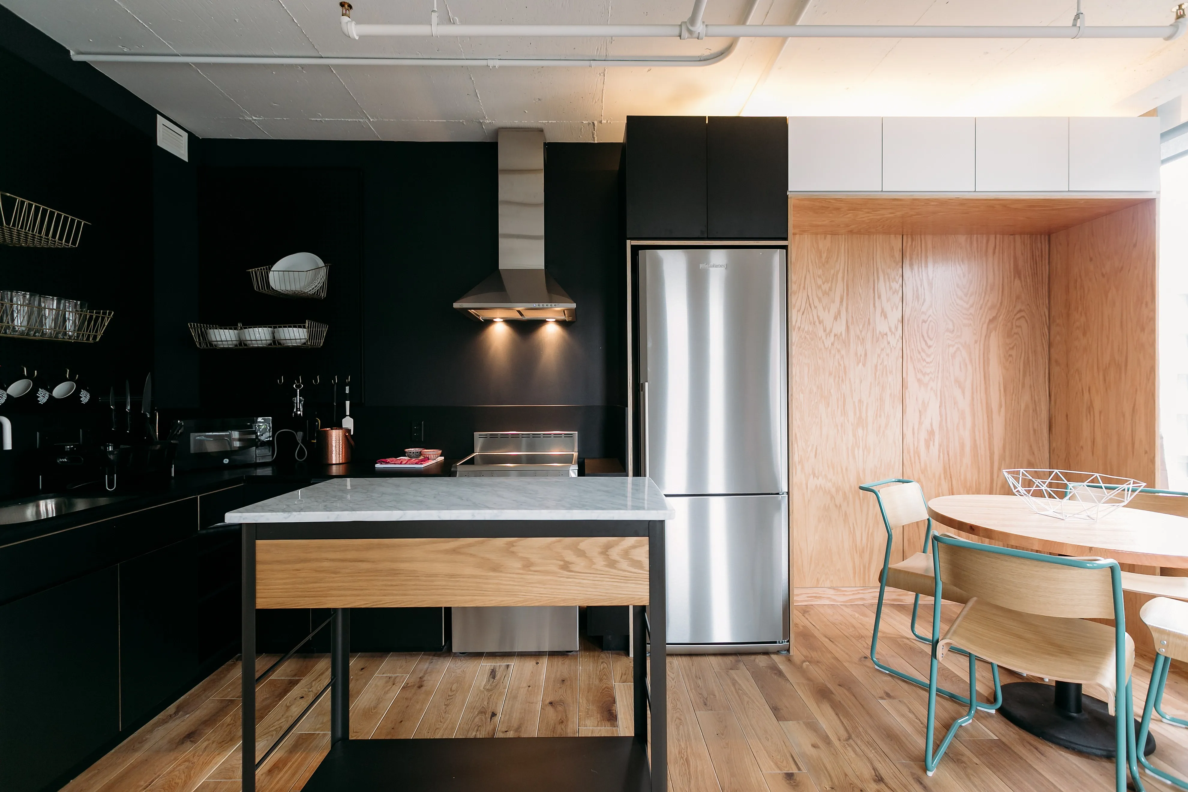 3 Bed / 2 Bath - 2221 S Clark - Gallery - 12