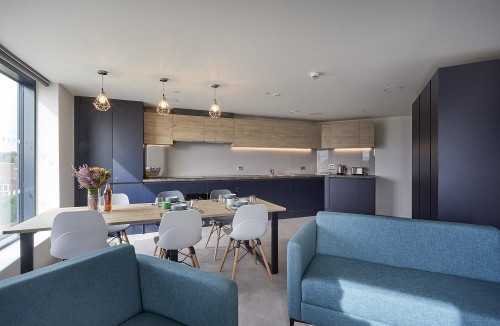 Regatta Place - Gallery - 120
