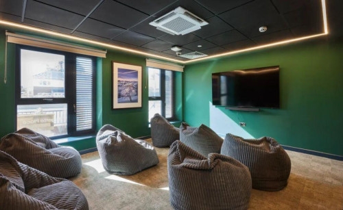 Regatta Place - Gallery - 543