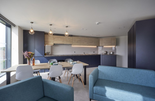Regatta Place - Gallery - 28