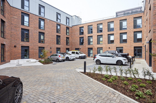 Regatta Place - Gallery - 9