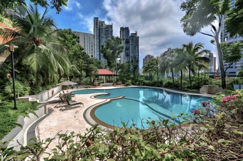 A lavish Penthouse with a breathtaking panoramic view of Singapore's iconic landmarks