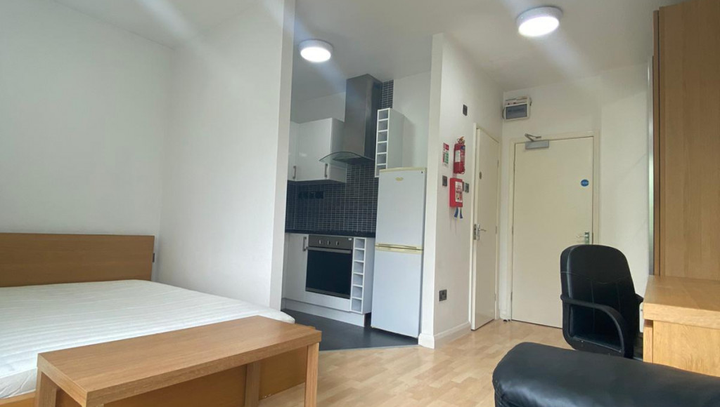  Large Premier Studio  -  35K Western Boulevard  - Gallery -  3