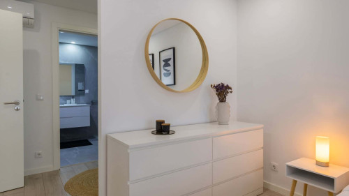 Homely 2BDR Apartment - Gallery - 38