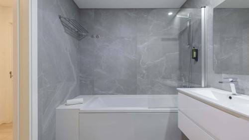 Homely 2BDR Apartment - Gallery - 78