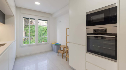 Homely 2BDR Apartment - Gallery - 51