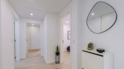Homely 2BDR Apartment - Gallery - 61