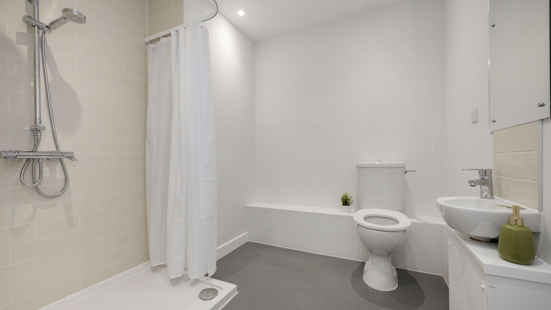 Premium Plus Studio (Accessible) - Waterloo House - Gallery - 11