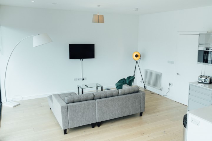 Three-Bedroom Apartment - AES Shoreditch - Gallery - 6