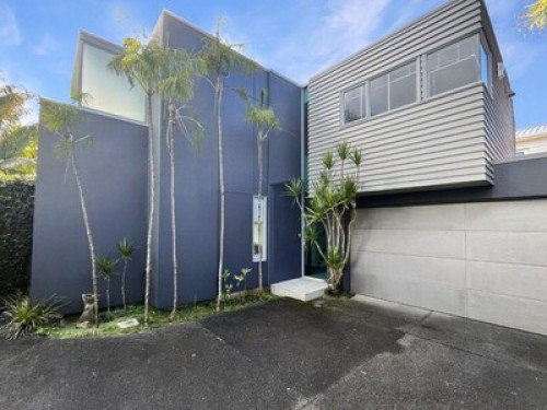 Hidden Paradise Close to City - Gallery - 7