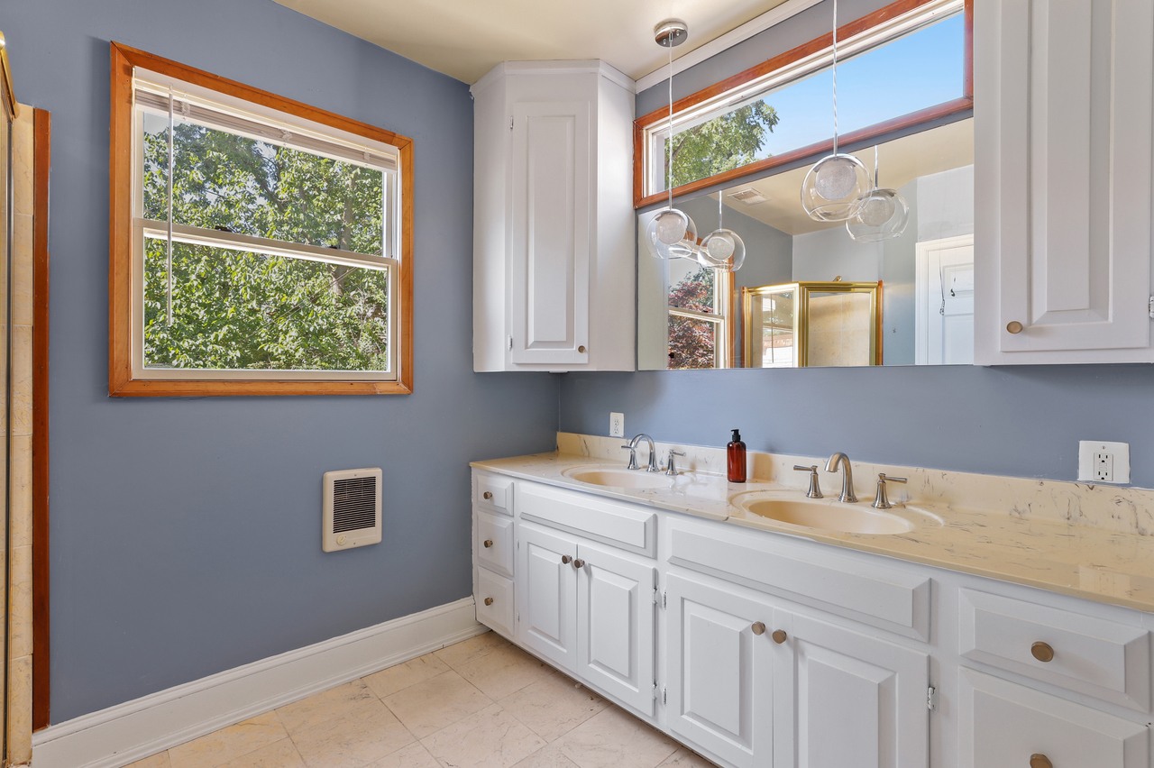  #466: Columbia Heights - Full Bedroom 2B  -  #466: Columbia Heights  - Gallery -  14