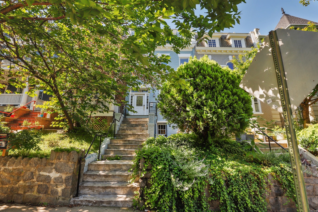  #466: Columbia Heights - Full Bedroom 2B  -  #466: Columbia Heights  - Gallery -  19