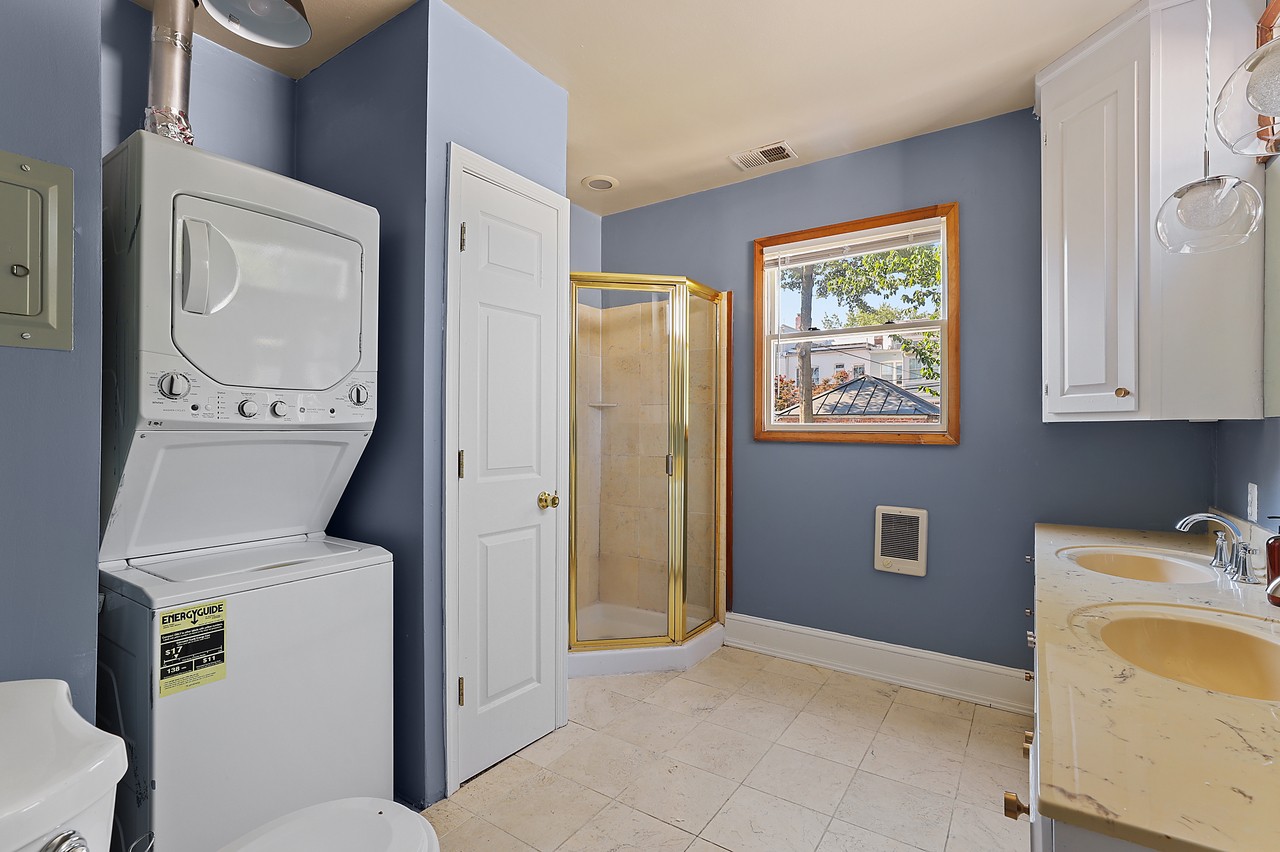 #466: Columbia Heights - Queen Bedroom 2D W/Private Bathroom - #466: Columbia Heights - Gallery - 19