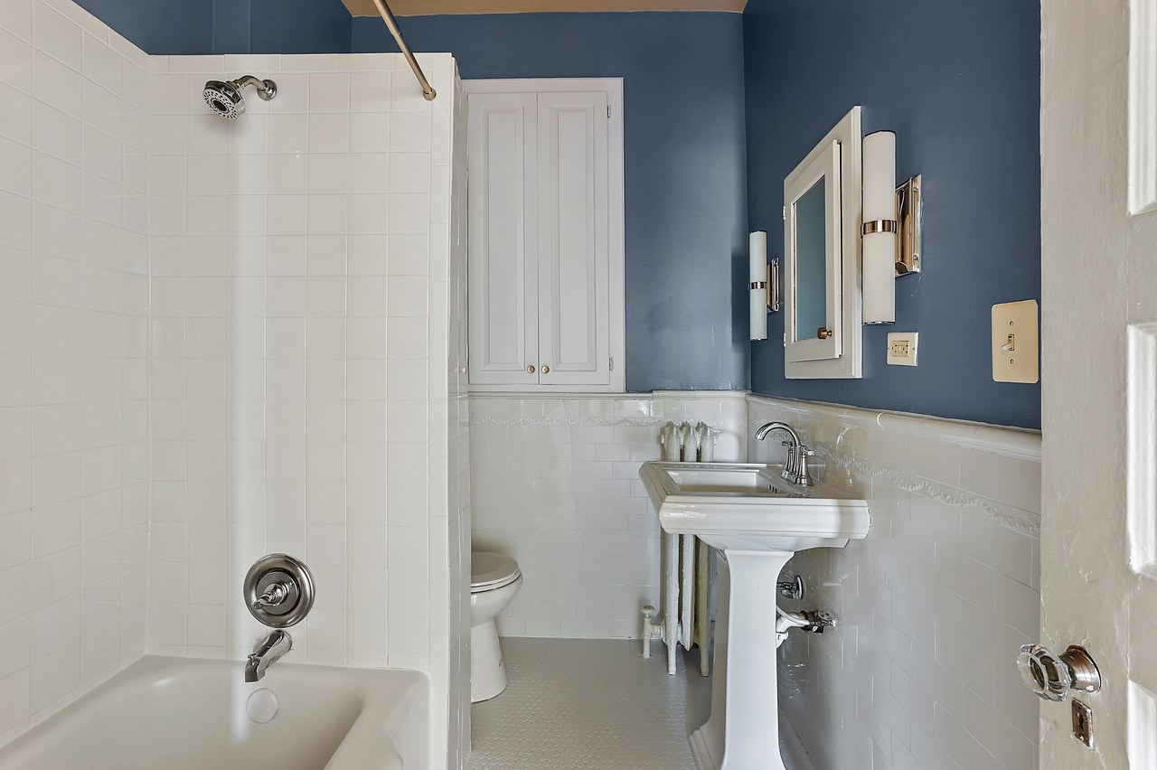 #466: Columbia Heights - Queen Bedroom 2D W/Private Bathroom - #466: Columbia Heights - Gallery - 18