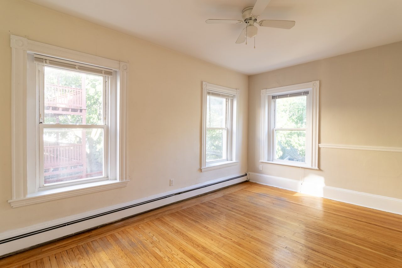 #1757: Allston - Queen Bedroom D - 5