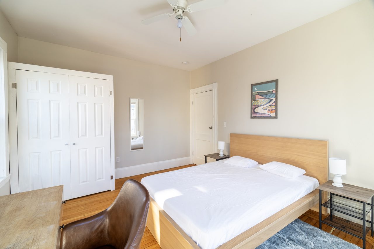 #1757: Allston - Queen Room A - 3