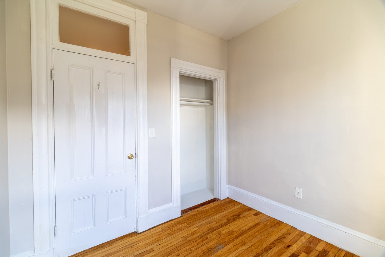 #1757: Allston - Queen Room C - 4