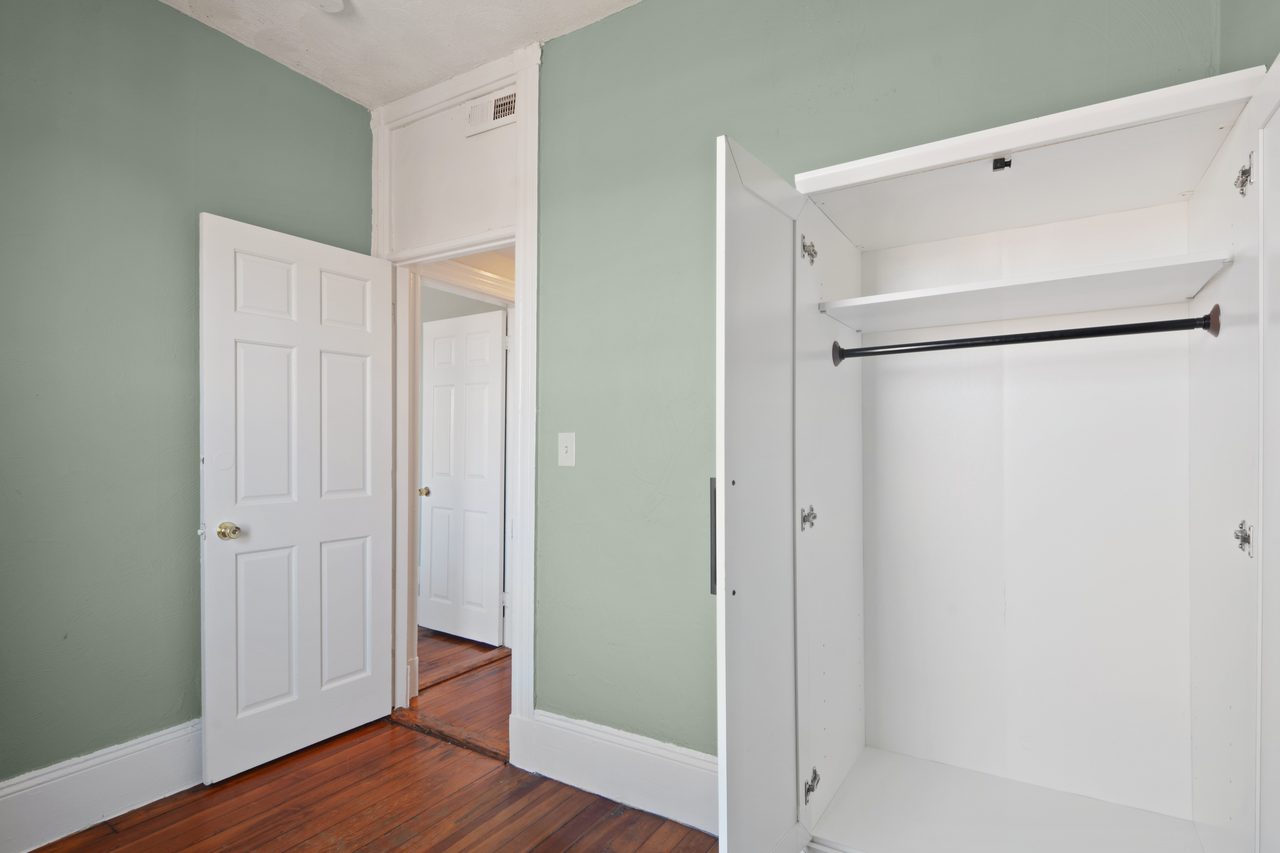  #835: Allston - Twin Bedroom B  -  #835: Allston  - Gallery -  3