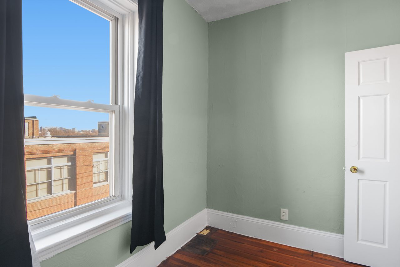  #835: Allston - Twin Bedroom B  -  #835: Allston  - Gallery -  2