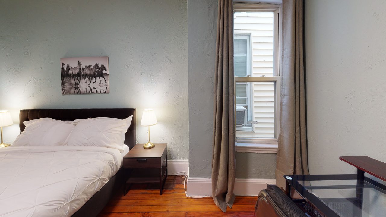  #835: Allston - Queen Bedroom C  -  #835: Allston  - Gallery -  5