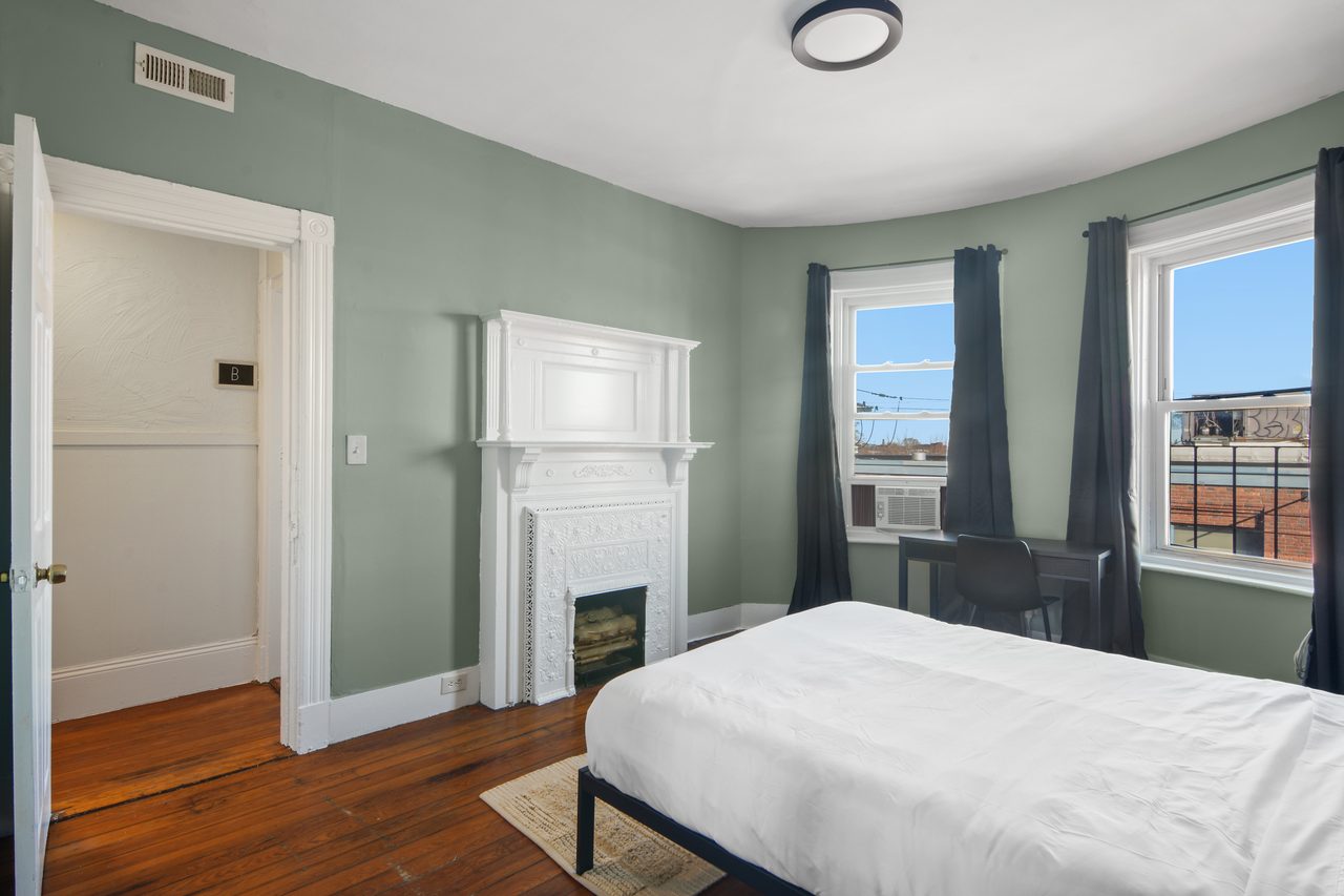  #835: Allston - Queen Bedroom  D  -  #835: Allston  - Gallery -  2