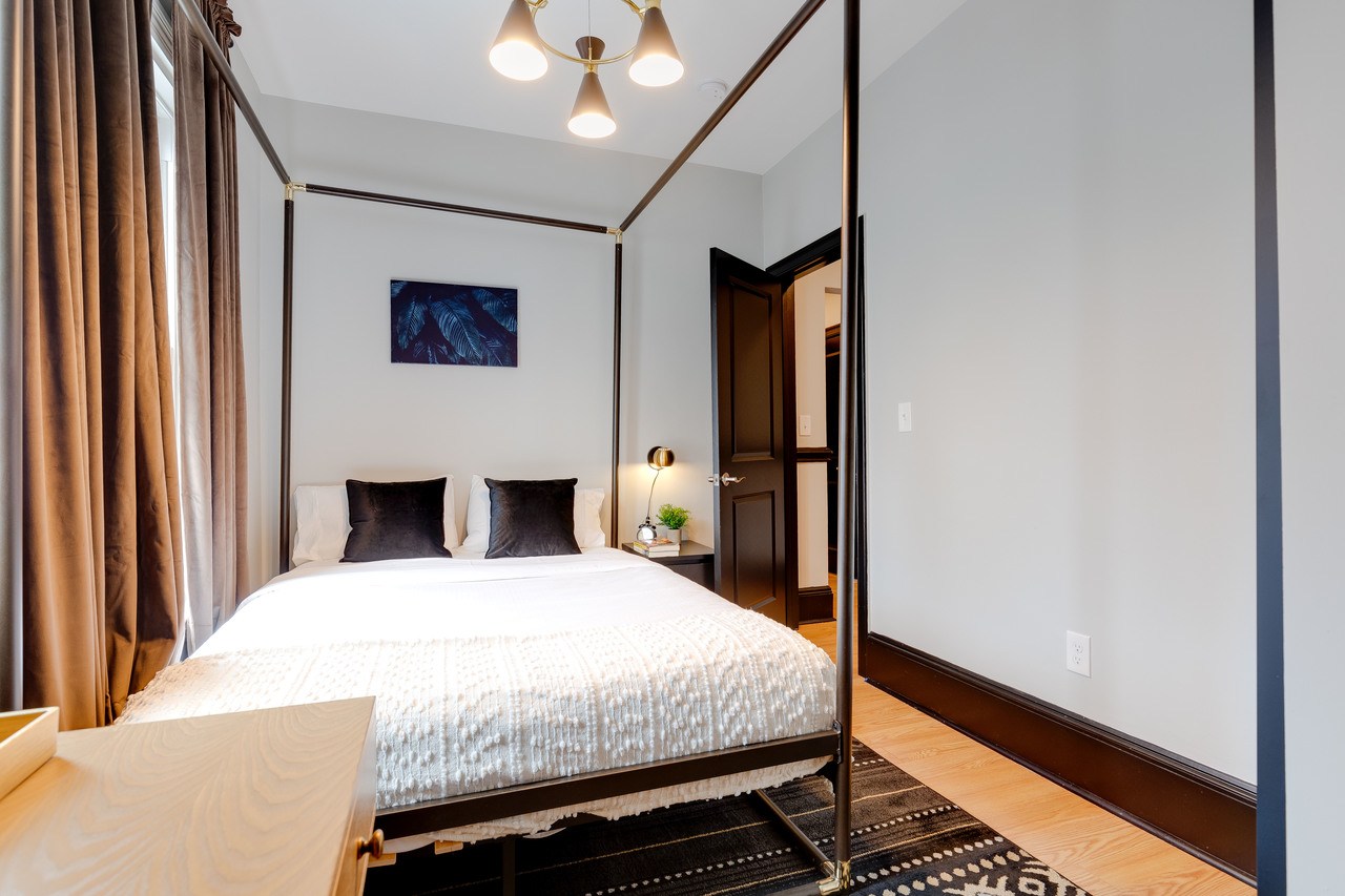  #193: South Boston - Queen Bedroom 2B  -  #193: South Boston  - Gallery -  19
